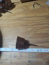 Load image into Gallery viewer, Large Fertilizer basket with attached lid