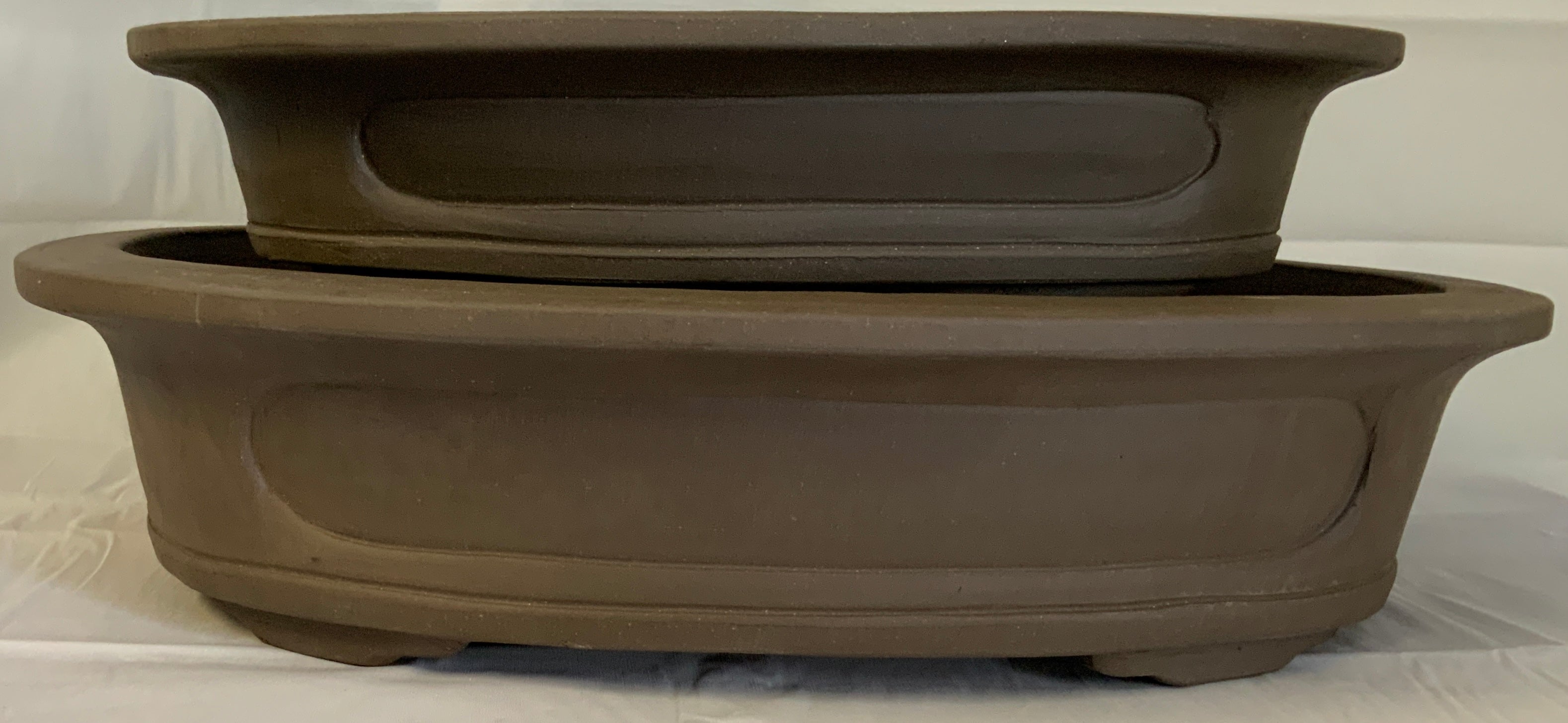 Oval bonsai pot