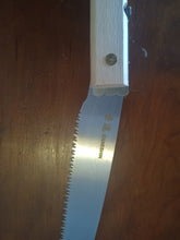 Load image into Gallery viewer, Kaneshin Large folding Saw #86
