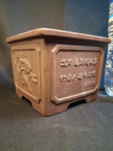 Load image into Gallery viewer, Unglazed bonsai pot- small square with designs
