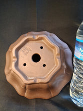 Load image into Gallery viewer, Unglazed bonsai pot- flower shape
