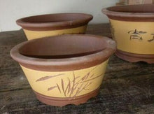 Load image into Gallery viewer, Unglazed Round Pot Set with Décor. Choose from two styles.
